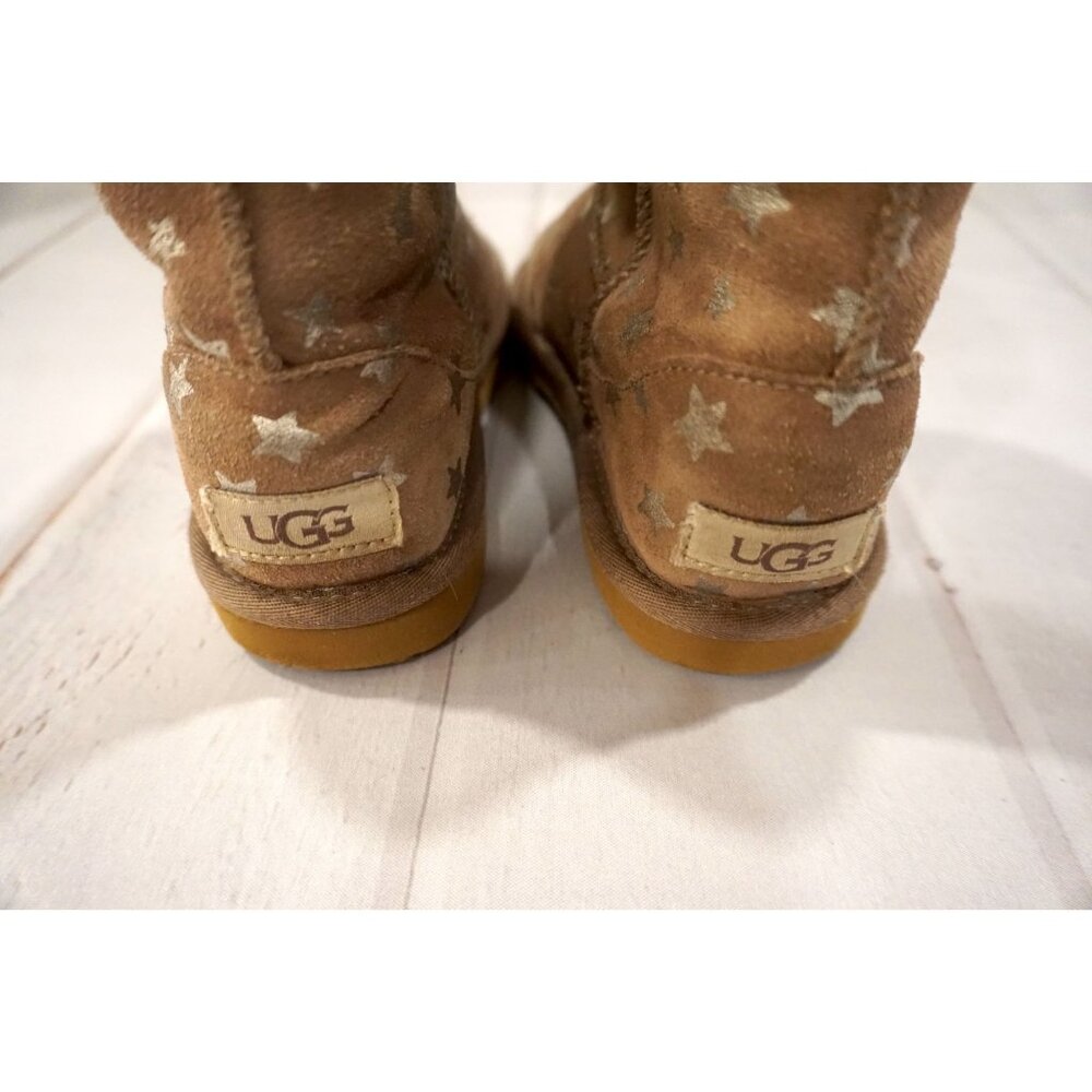Ugg Brown Suede Star Print Girls Boots – Size 2 - Picture 8 of 13